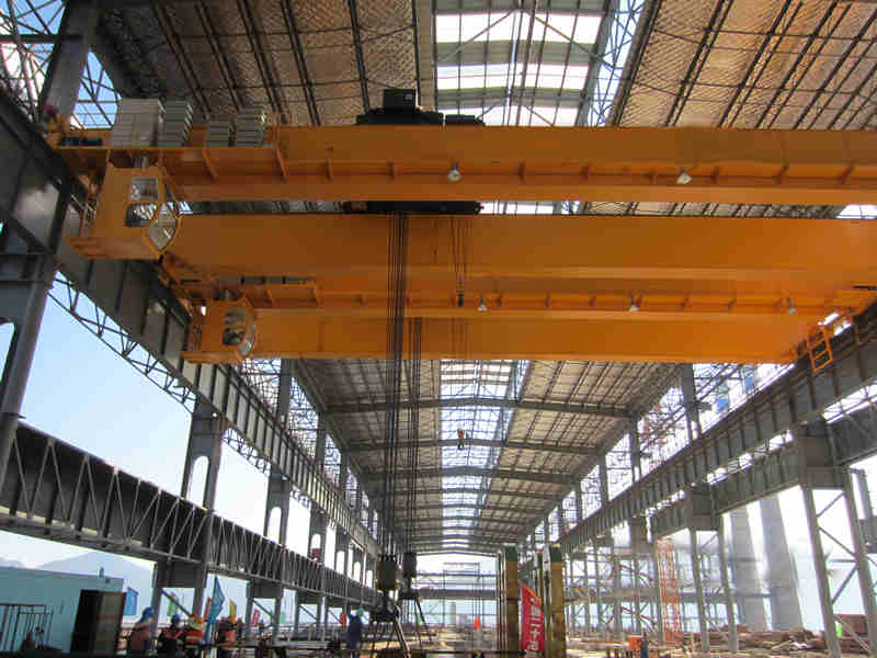 Overhead travelling crane